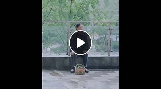 店員的一個小舉動，感動了無數人！