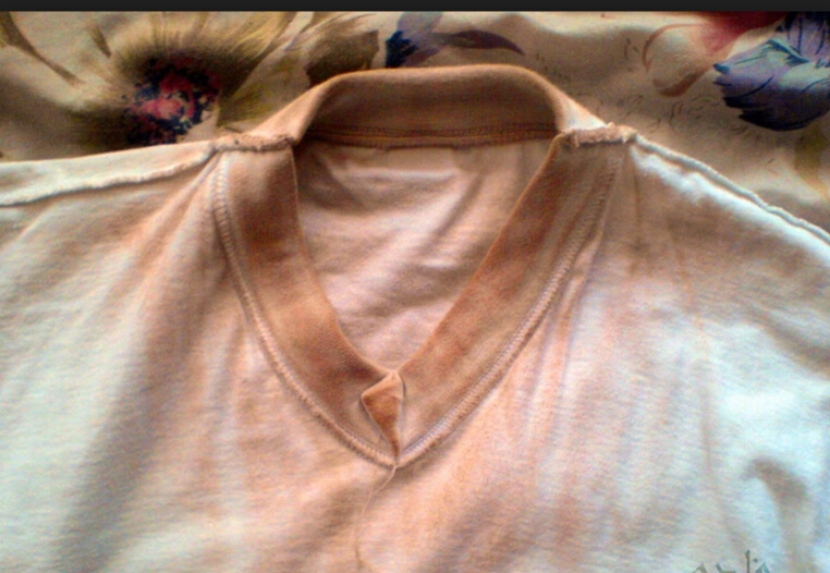 超全超實用！一招讓衣服領口泛黃、發霉…變乾淨！