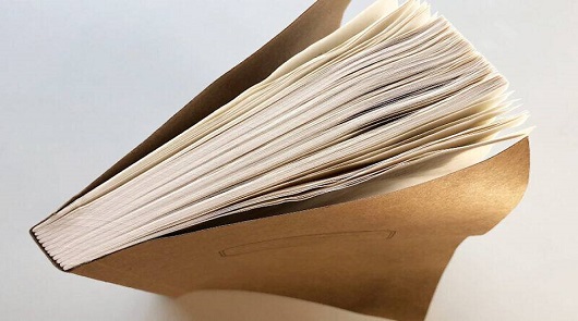 書本不小心弄濕變皺皺的，要如何讓它恢復原狀？